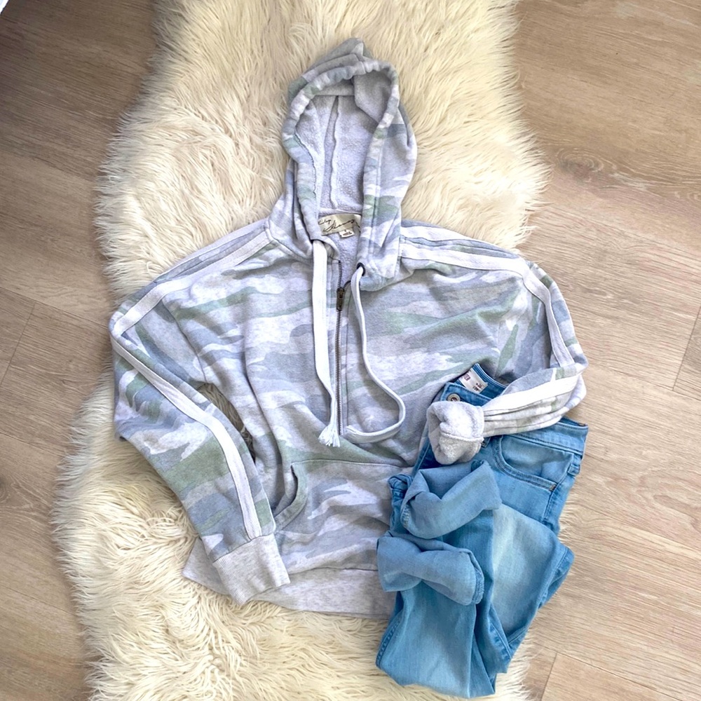 🎀4$! Vintage Havana camo hoodie